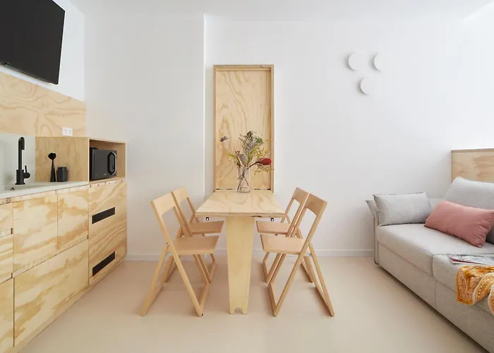 Pensión Feelfree Antiguo 3*